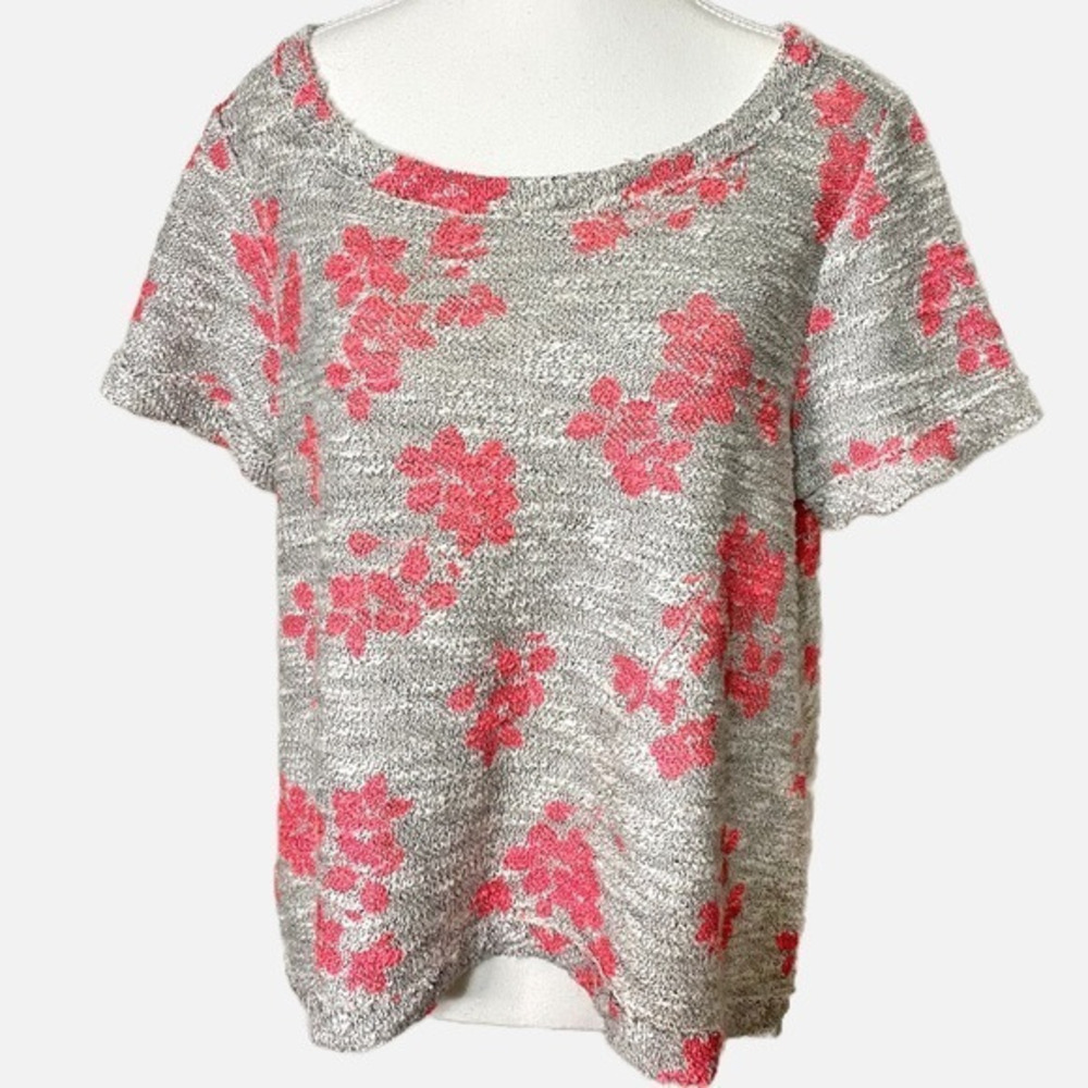 Anthropologie Postmark Gray & Pink Floral Knit Short Sleeve Shirt